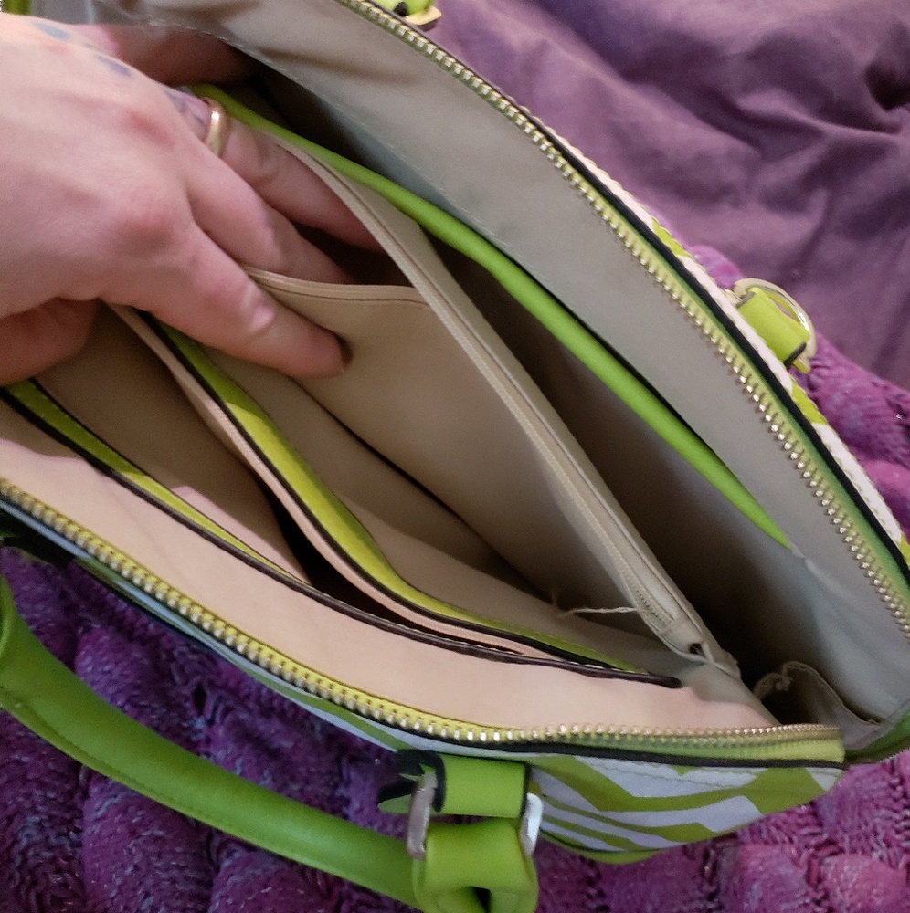 Purse - Picture 2 of 4